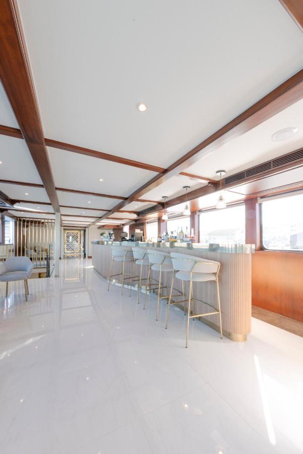 Costa Do Sal Hotel Boat Lounge أفيرو المظهر الخارجي الصورة