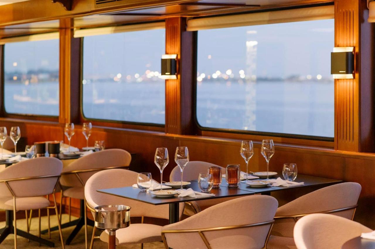 Costa Do Sal Hotel Boat Lounge أفيرو المظهر الخارجي الصورة