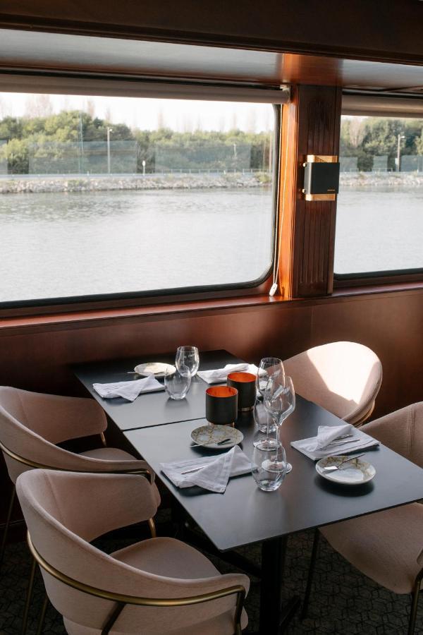 Costa Do Sal Hotel Boat Lounge أفيرو المظهر الخارجي الصورة