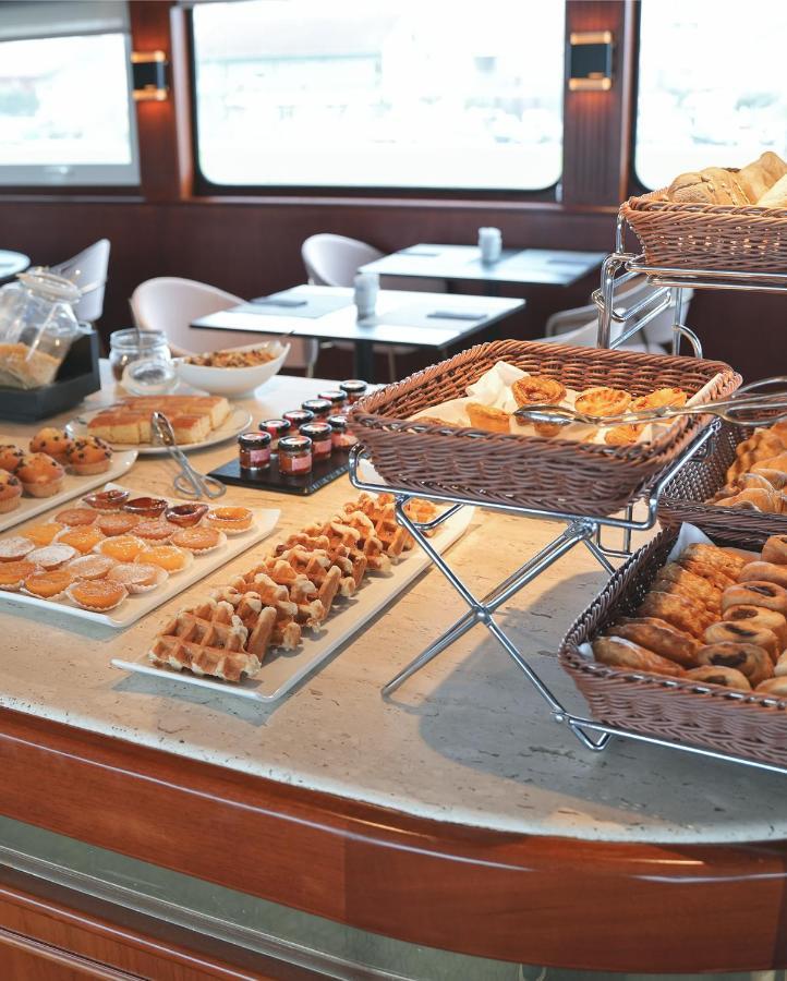 Costa Do Sal Hotel Boat Lounge أفيرو المظهر الخارجي الصورة
