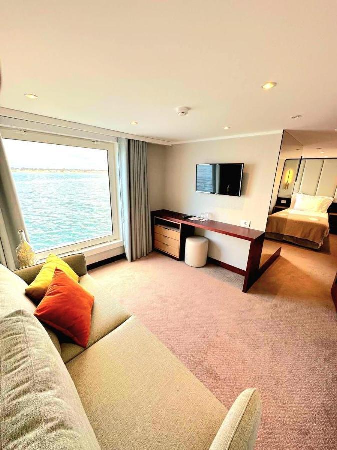 Costa Do Sal Hotel Boat Lounge أفيرو المظهر الخارجي الصورة