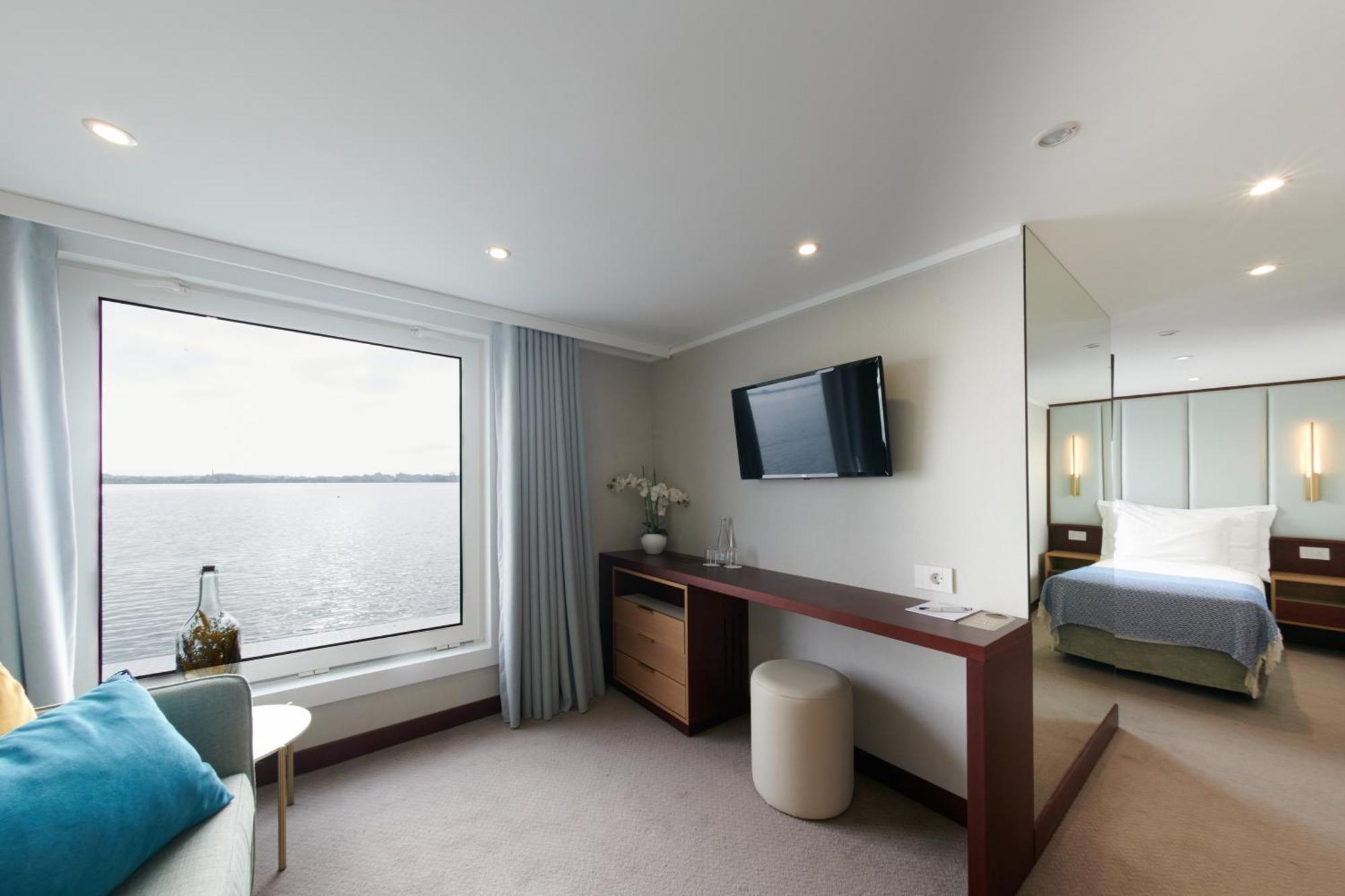 Costa Do Sal Hotel Boat Lounge أفيرو المظهر الخارجي الصورة
